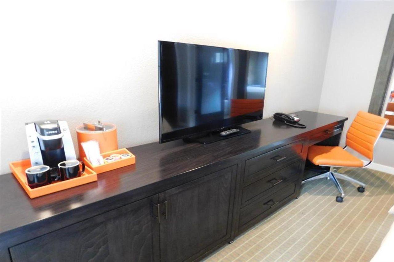 Wave Street Inn Monterey Ngoại thất bức ảnh